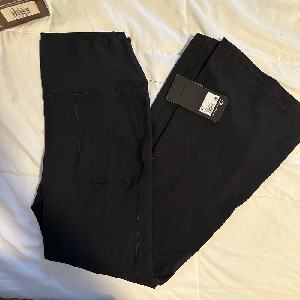 90 degree reflex flared leggings